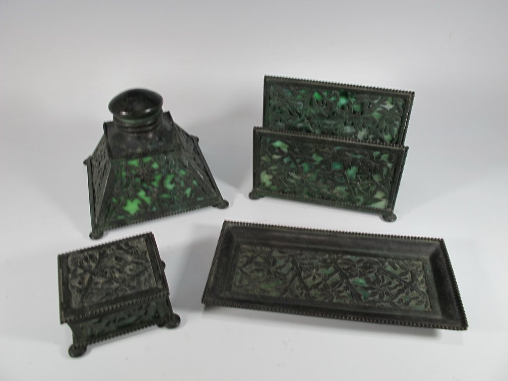 Apollo Studios, NY Art Craft inkwell set (1 of 10)