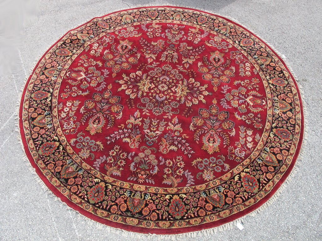 Vintage round Oriental rug, probably Persian (1 of 5)