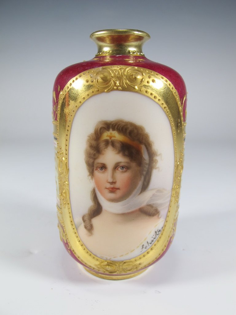 Antique Old Vienna porcelain small vase (1 of 7)