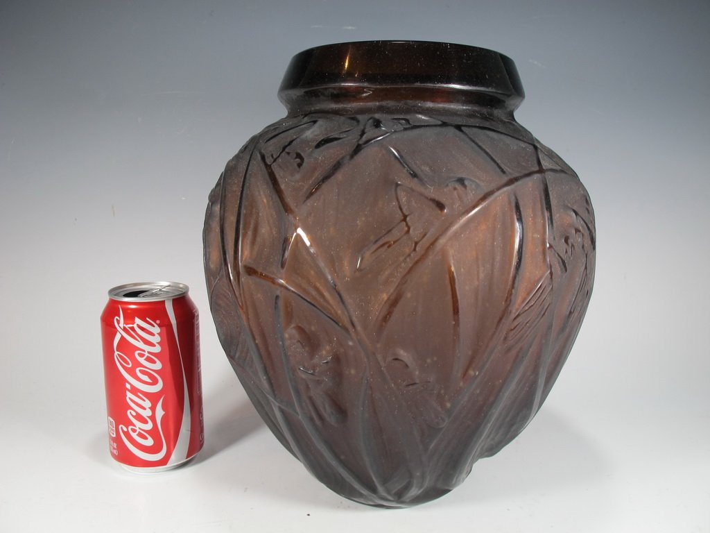 Signed R. Lalique amber glass vase (1 of 7)