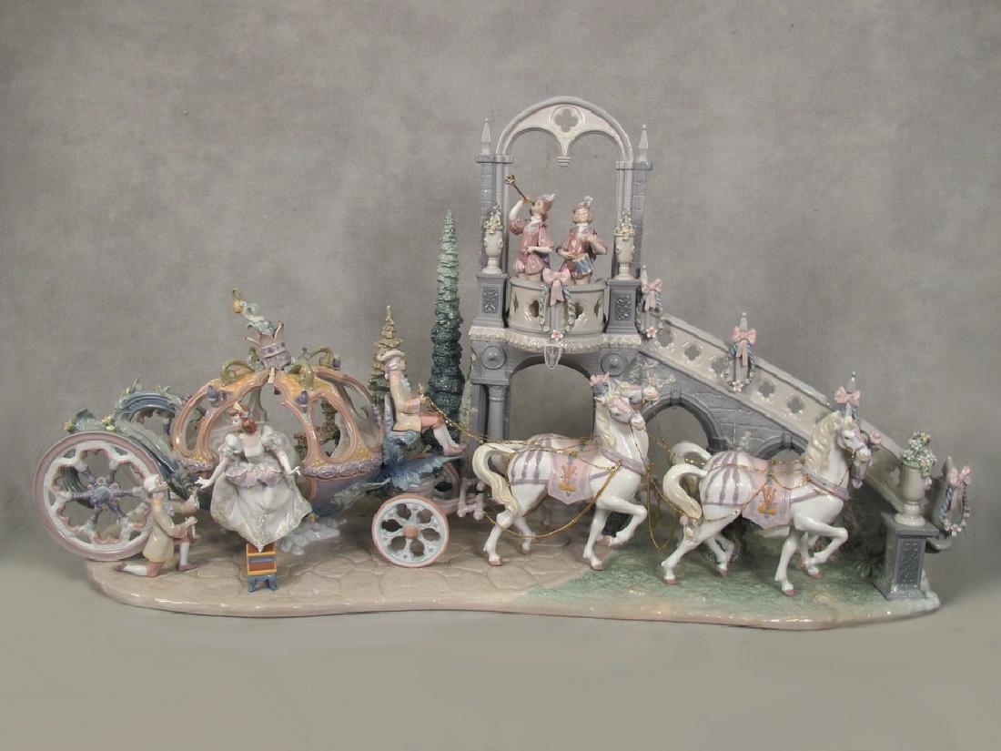 Huge Lladro Cinderella's Arrival Porcelain Figurine # (1 of 7)