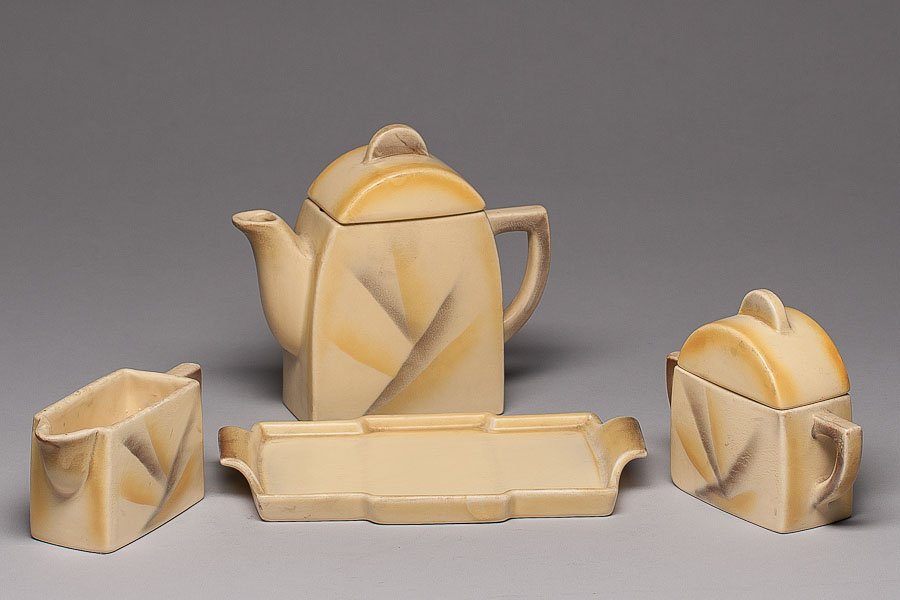 Art Deco porcelain tea set, Germany: German porcelain tea set, very good condition, circa 1920.