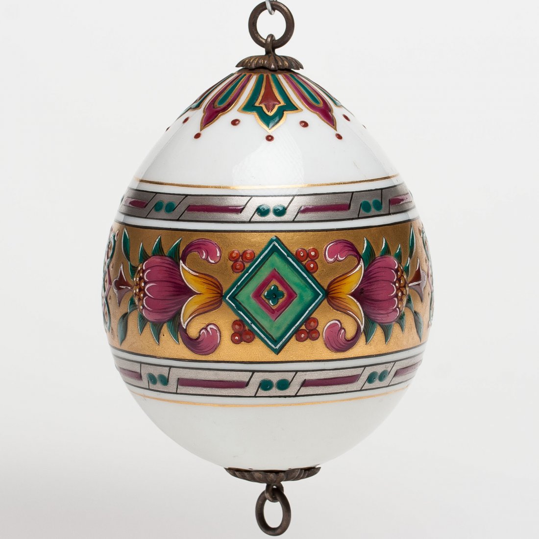 A Russian Porcelain Easter Egg, 19th C.: A Russian porcelain Easter egg, 19th century. SIZE: H 3 3/4 in (9,5 cm).