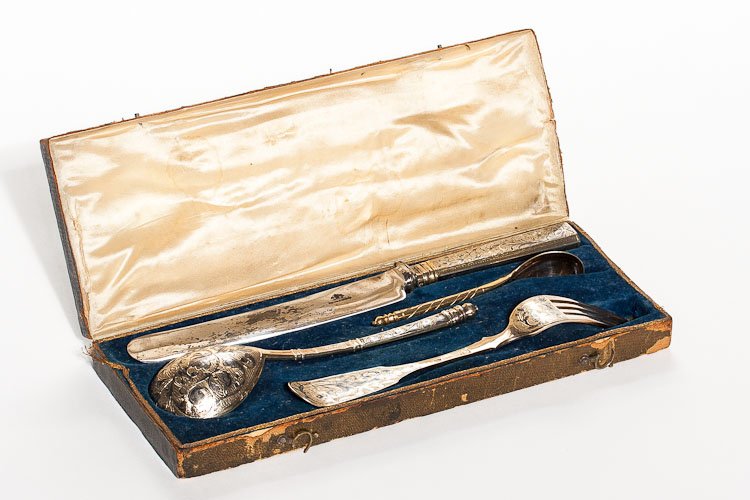 A Russian Silver-Gilt & Neillo Christening Set, 1839: A Russian silver-gilt and neillo four piece christening set in a fitted leather case lined in blue velvet & cream silk, 1839. Hallmarked Moscow, Imperial warrant and 84 standard (875/1000 silver), mak