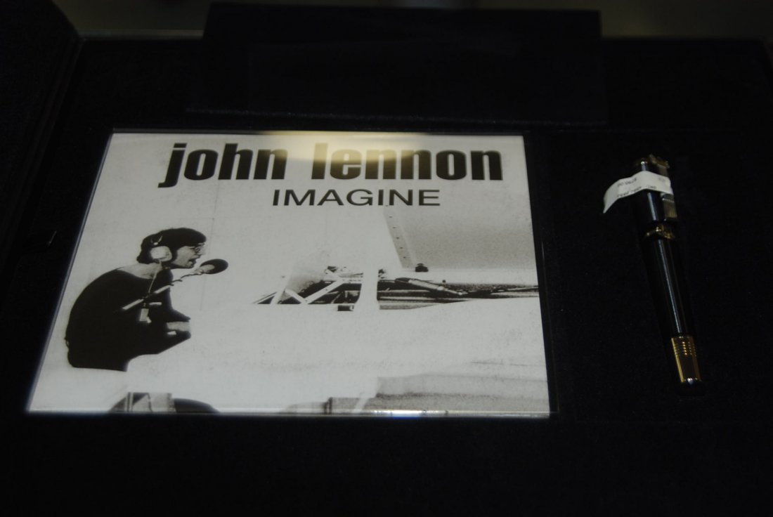 Mont Blanc John Lennon Ink Pen (White): John Lennon Ink Pen