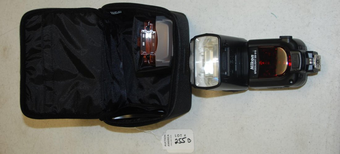 Nikon Speedlight SB-910: Speedlight