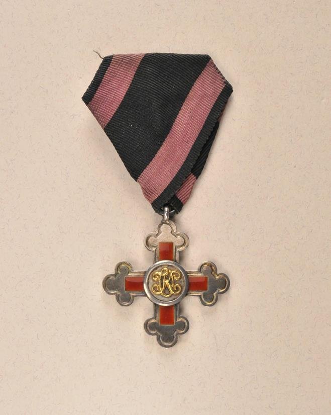 Württemberg - Olga-Order (1871-1918), Cross for Men.: Württemberg - Olga-Order (1871-1918), Cross for Men. Silver, gold and enamel, on ready to wear triangular ribbon.#SMK12 O34, OEK19 2985. 40 x 36 mm, 10,4 g m.B. - Nice, early piece, with loop sideway