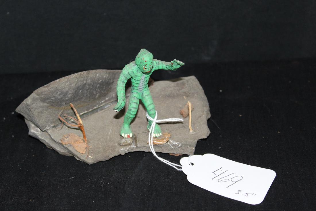 PALMER PLASTIC AURORA STYLE  CREATURE FROM THE BLACK (1 of 2)