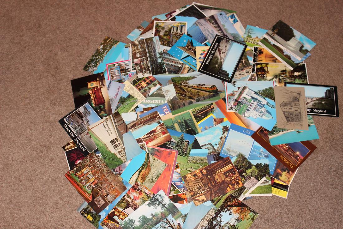 APPROXIMATELY 150 UNSORTED POSTCARDS (1 of 7)