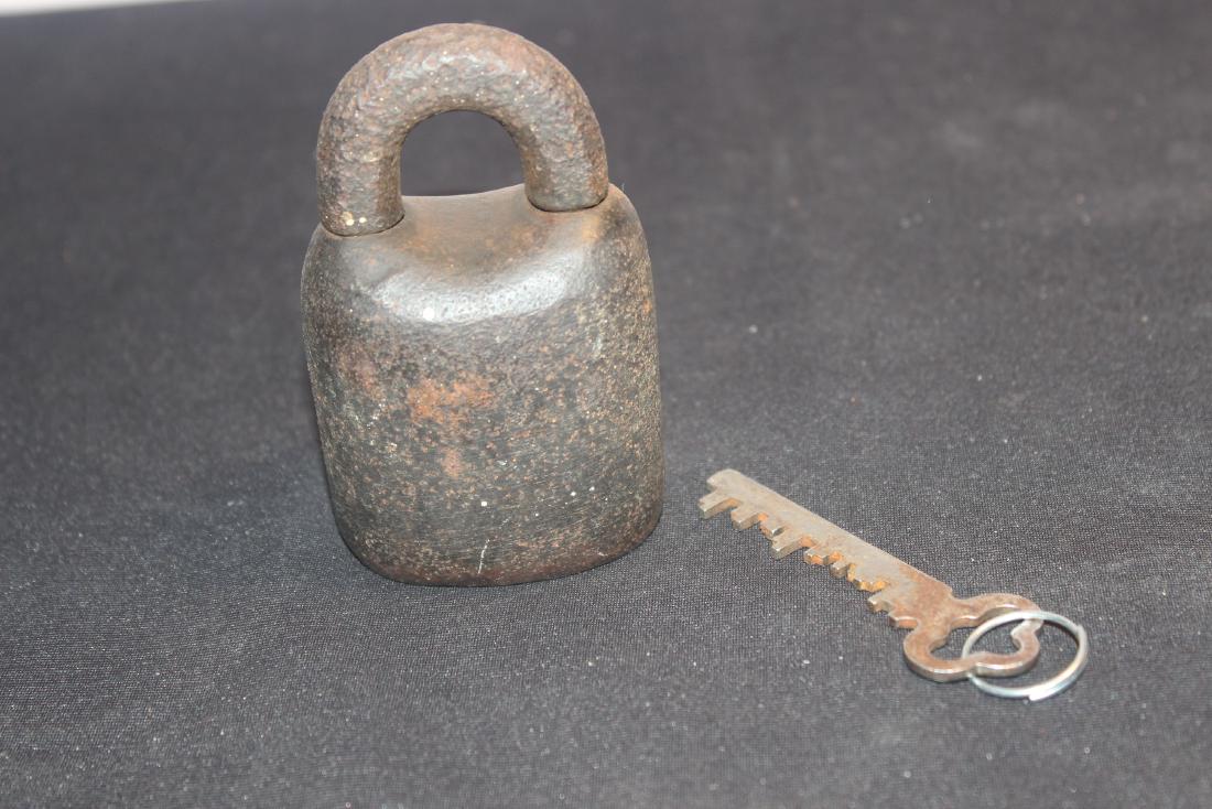 SUPER OLD PADLOCK WITH KEY, SIGNED AND DATED ON LEVER (1 of 4)