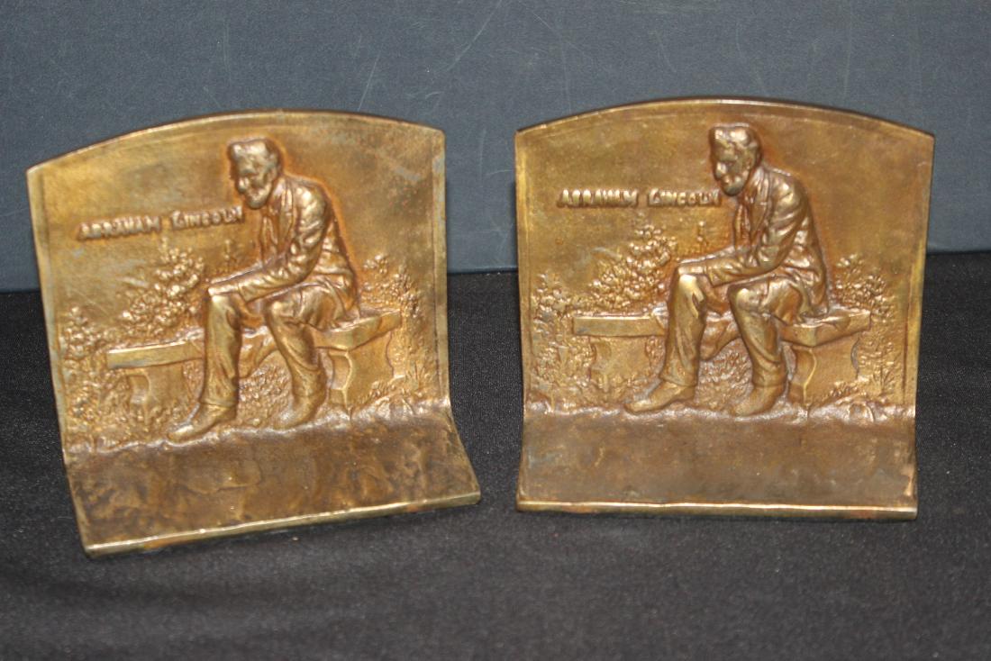 SOLID BRONZE BOOKENDS LINCOLN SETTING ON PARK BENCH (1 of 3)