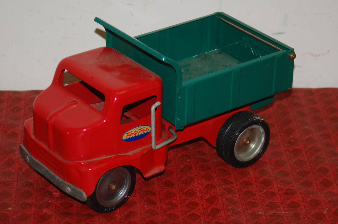 TONKA DUMP TRUCK: TONKA DUMP TRUCK