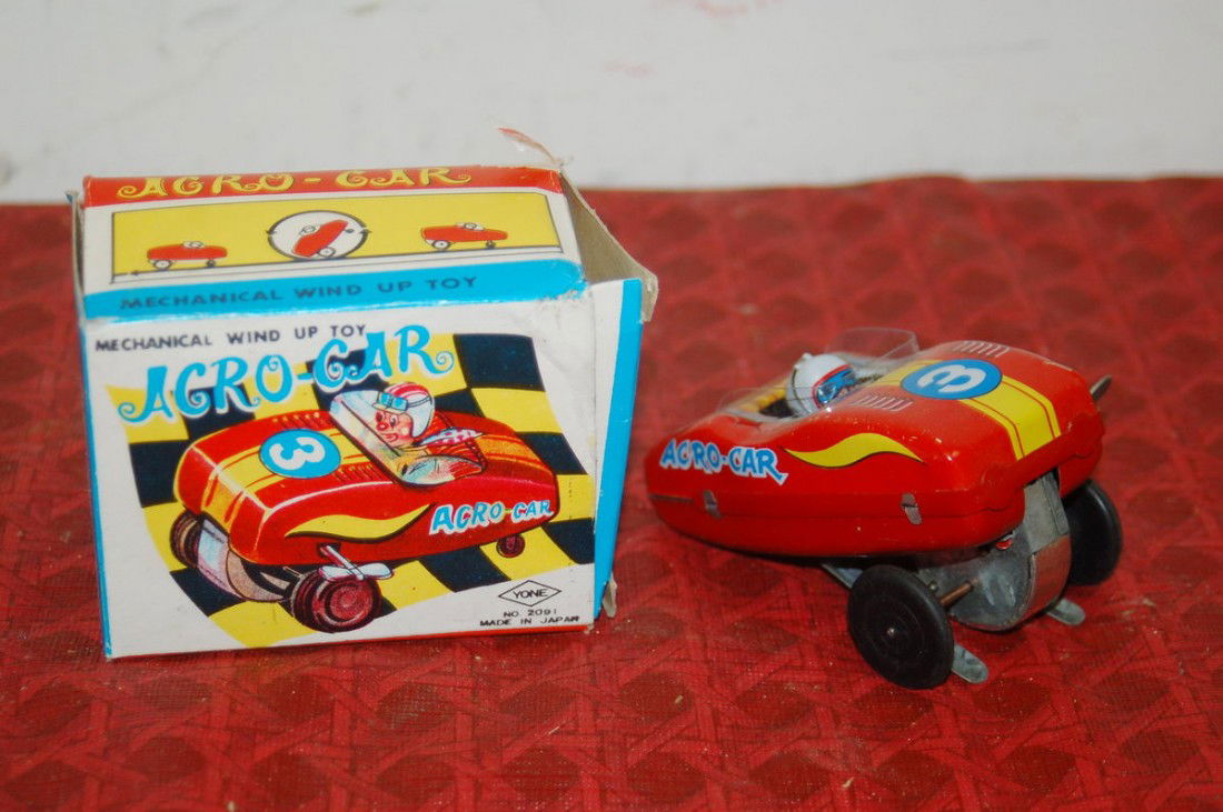 MECHANICAL WIND UP TOY AGRO - CAR: MECHANICAL WIND UP TOY AGRO - CAR