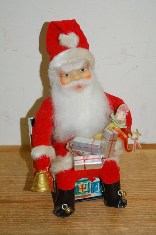 BATTERY OPERATED SANTA: BATTERY OPERATED SANTA