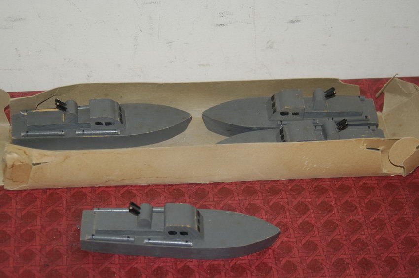 PT FLEET - 4 WOODEN BOATS - MOSQUITO TORPEDO - ORIGI: PT FLEET - 4 WOODEN BOATS - MOSQUITO TORPEDO - ORIGINAL BOX