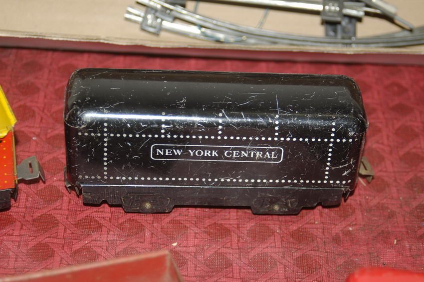 KEY WIND TRAIN SET - 5