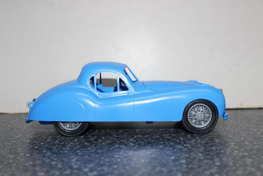 IDEAL JAGUAR PUT TOGETHER - TAKE APART MODEL - MIN: IDEAL JAGUAR PUT TOGETHER - TAKE APART MODEL - MINT