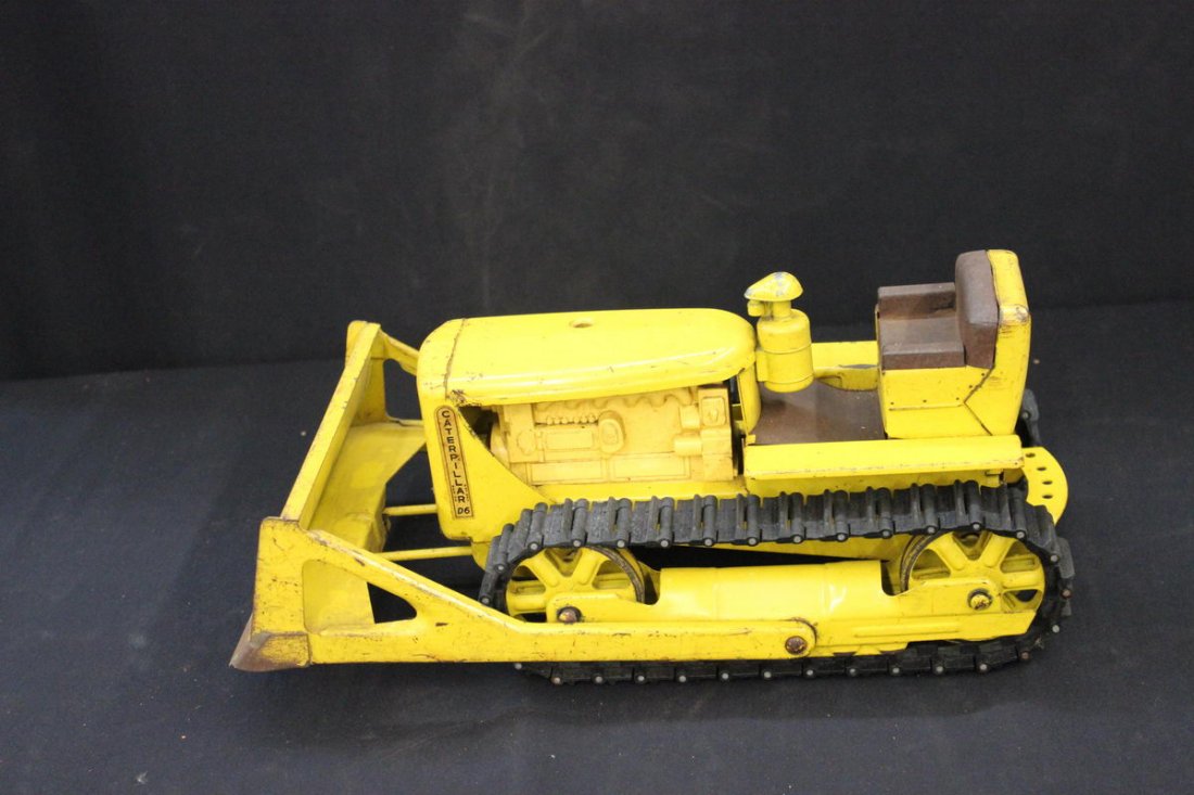 DOZER BY MODEL: DOZER BY MODEL