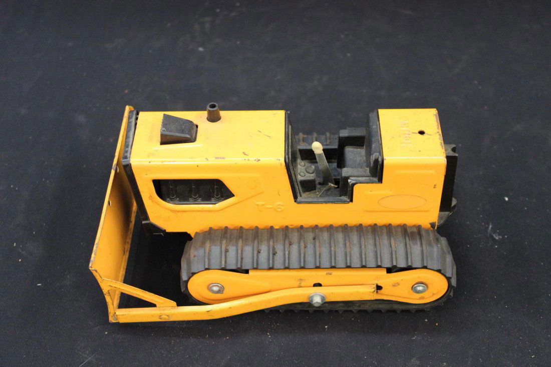 TONKA T-6 DOZER - 9": TONKA T-6 DOZER - 9"