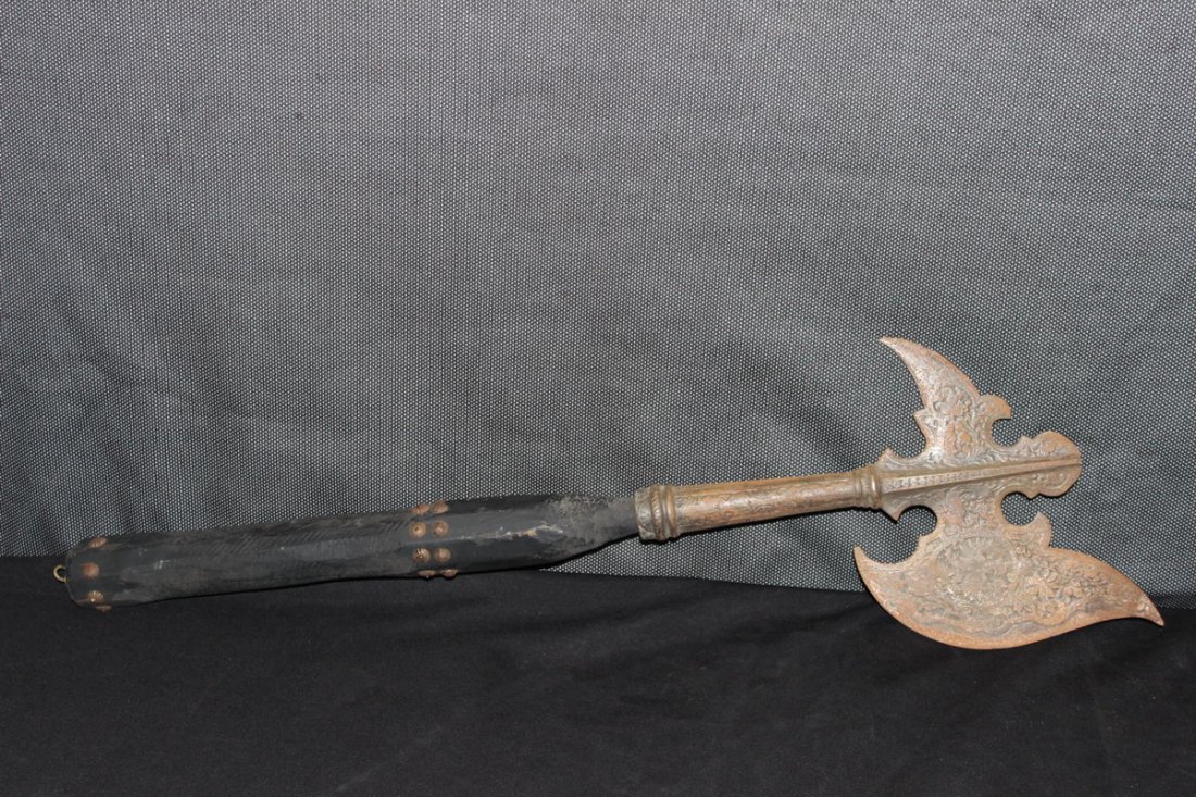 LITHUANIAN MEDIEVAL WEAPON FROM MATTHEW ORANTE EST: LITHUANIAN MEDIEVAL WEAPON FROM MATTHEW ORANTE ESTATE - 26" LONG - 8" BLADE