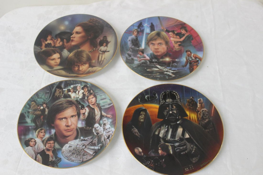 1997 STAR WARS HEROES & VILLAINS COLLECTOR PLATES : 1997 STAR WARS HEROES & VILLAINS COLLECTOR PLATES - SET OF 4 HAMILTON COLLECTION - DARTH VADAR - HAN SOLO - LUKE SKYWALKER - PRINCESS LEIA