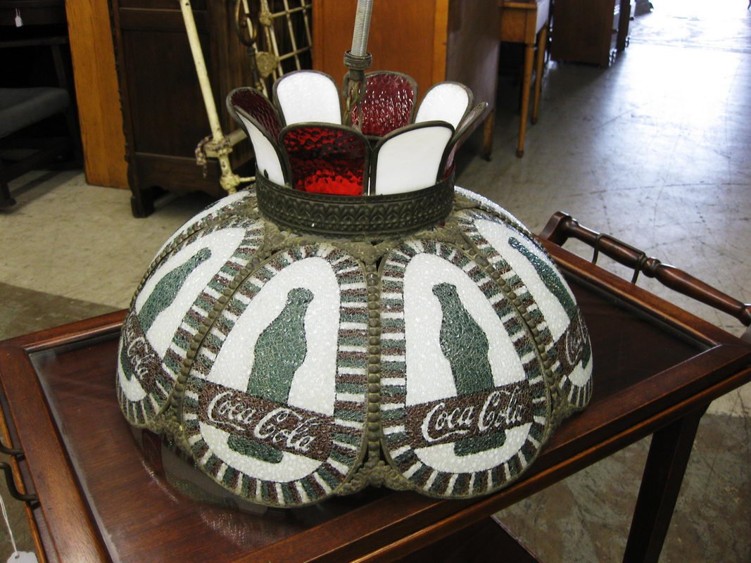 NICE 19" COCA-COLA HANGING FIXTURE: NICE 19" COCA-COLA HANGING FIXTURE