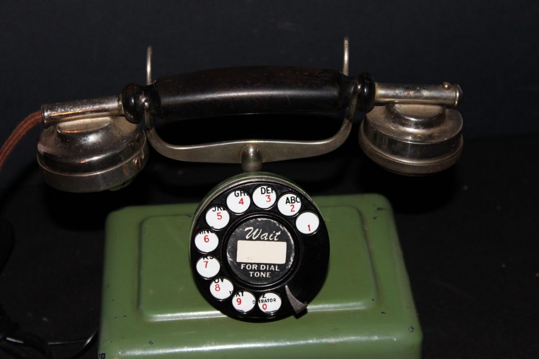 GREAT EARLY MINT DIAL PHONE - WORKS PERFECT - NO MAKERS - 5