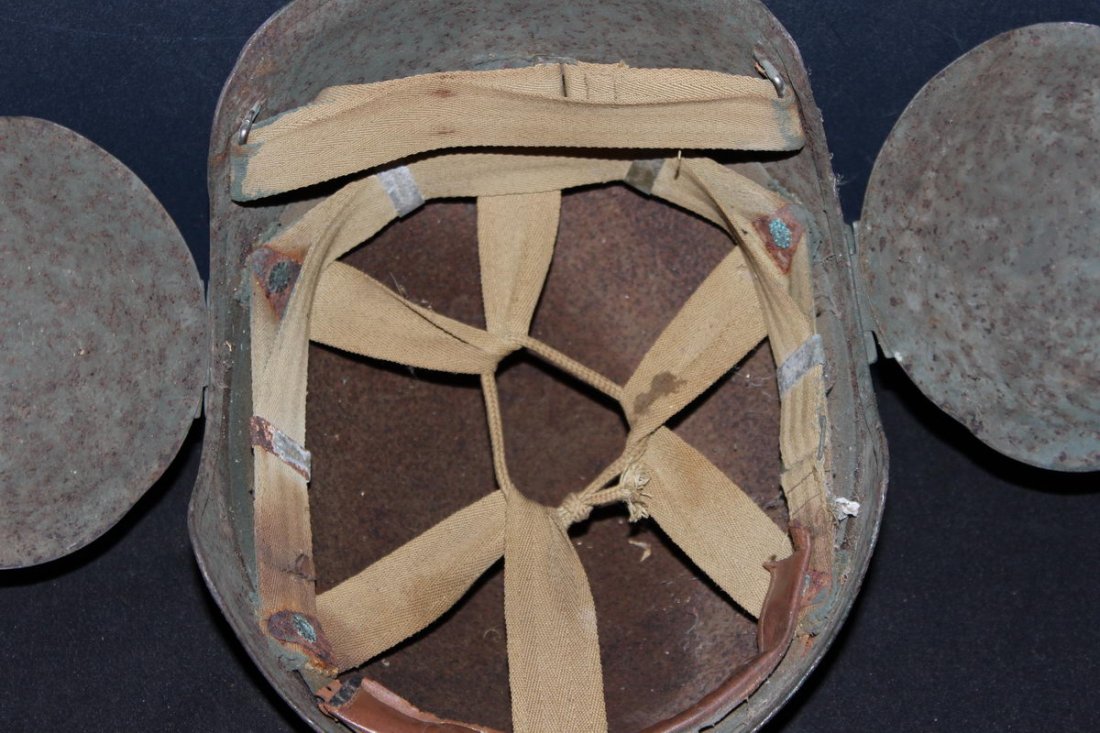 NICE WORLD WAR II TANKERS COMBAT HELMET WITH FOLD-DOWN  - 5