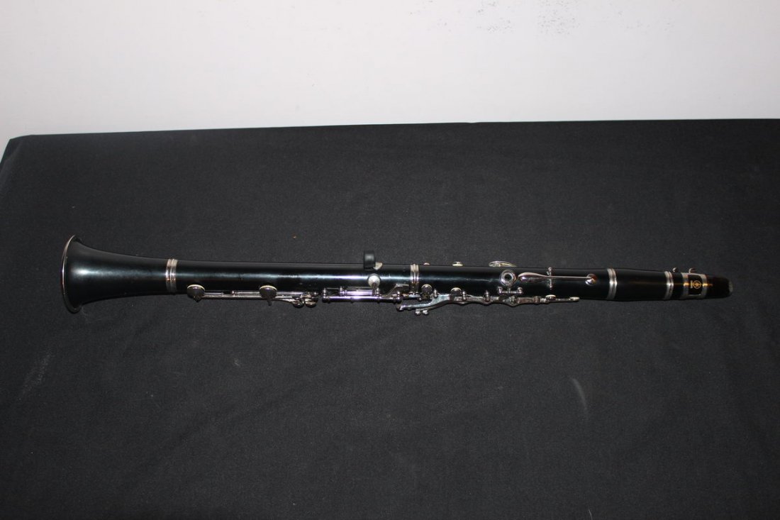YAMAHA CLARINET IN ORIGINAL CASE IN MINT CONDITION: YAMAHA CLARINET IN ORIGINAL CASE IN MINT CONDITION