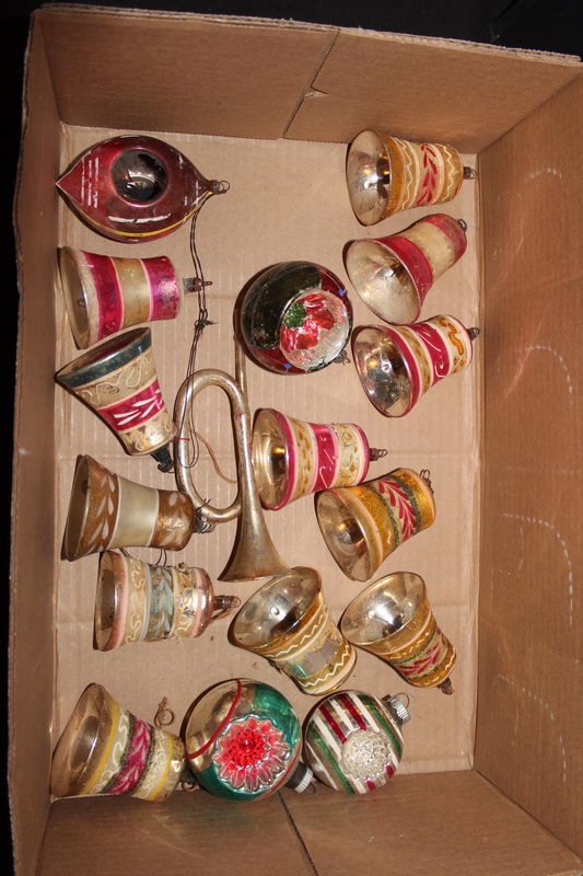 12 EXCELLENT GLASS BELLS - FOUR INSET BALLS - 17: 12 EXCELLENT GLASS BELLS - FOUR INSET BALLS - 17 DECORATIONS ALL GOOD