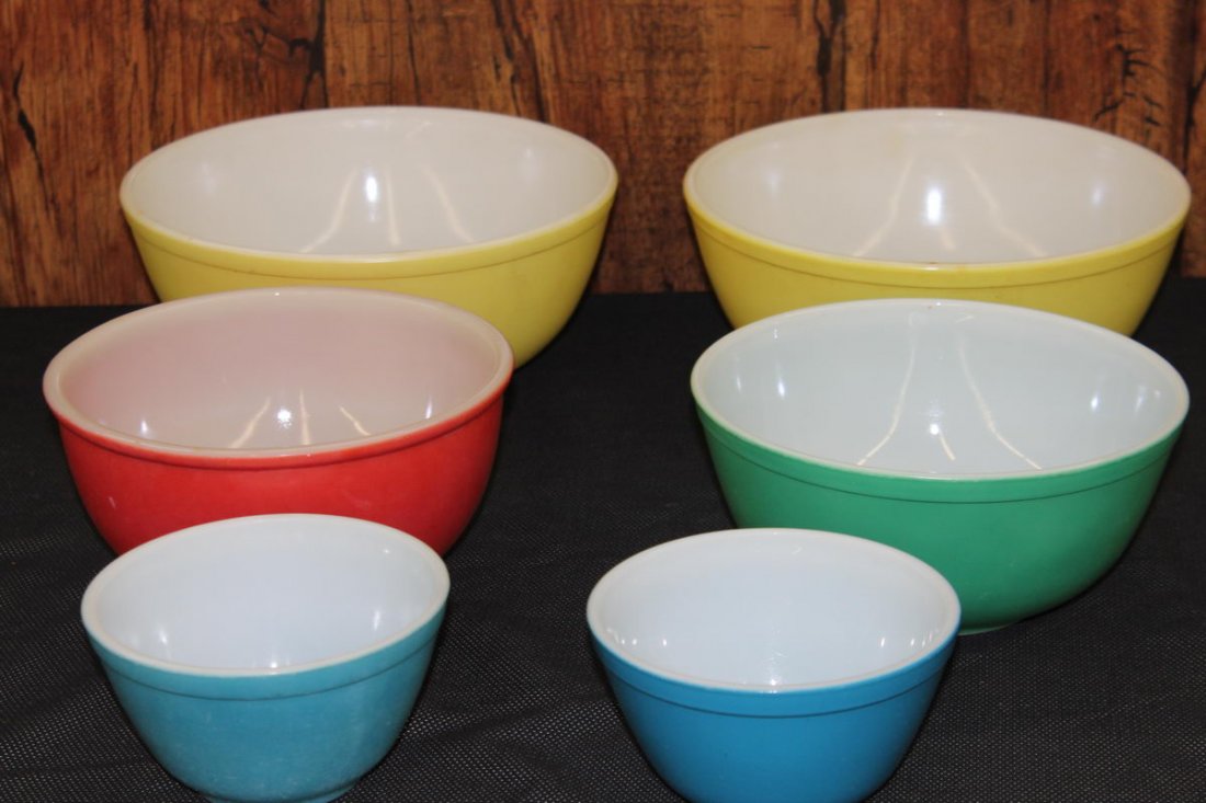 SET OF 6 MIXING BOWLS - PYREX ALL GOOD WITH NO CRACKS: SET OF 6 MIXING BOWLS - PYREX ALL GOOD WITH NO CRACKS OR CHIPS