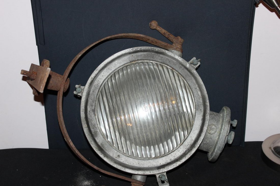 LARGE WESTINGHOUSE CHROMILITE FLOODLIGHT FOR USE ON: LARGE WESTINGHOUSE CHROMILITE FLOODLIGHT FOR USE ON OCEAN VESSELS OR LANDING LIGHT - SOLID CAST-IRON W/ ADJUSTABLE IRON CRADLE 25" HIGH 18" WIDE