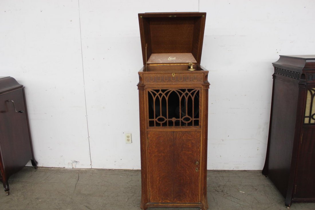 LARGE OAK FLOOR MODEL VICTROLA BY EDISON - WORKS GOOD -: LARGE OAK FLOOR MODEL VICTROLA BY EDISON - WORKS GOOD - COMPLETE WITH CRANK 52" TALL