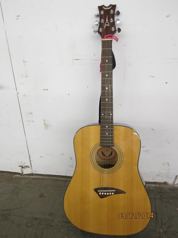 OUTSTANDING DEAN ACOUSTIC GUITAR: OUTSTANDING DEAN ACOUSTIC GUITAR