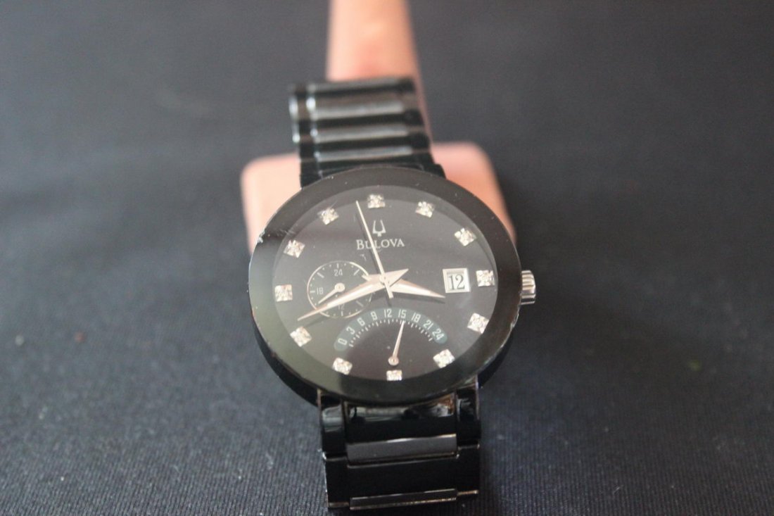 BULOVA DIAMOND BLACK DIAL WATCH - DATE DISPLAY -: BULOVA DIAMOND BLACK DIAL WATCH - DATE DISPLAY - TIMEZONE INDICATOR