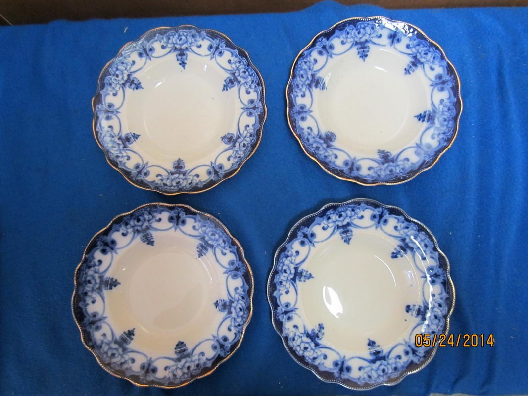 4 9" FLO BLUE BOWLS - MYOTT & SON ENGLAND (MONARCH) -: 4 9" FLO BLUE BOWLS - MYOTT & SON ENGLAND (MONARCH) - NOTE THAT THEY MATCH LOT 24 - EXCELLENT CONDITION - ALL ONE WAY