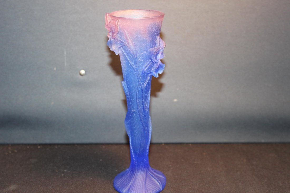 DAUM FRANCE CRYSTAL BLUE LAVENDER IRIS BASE PINK TO: DAUM FRANCE CRYSTAL BLUE LAVENDER IRIS BASE PINK TO BLUE - MINT & SIGNED 7.5" ORIGINAL BOX