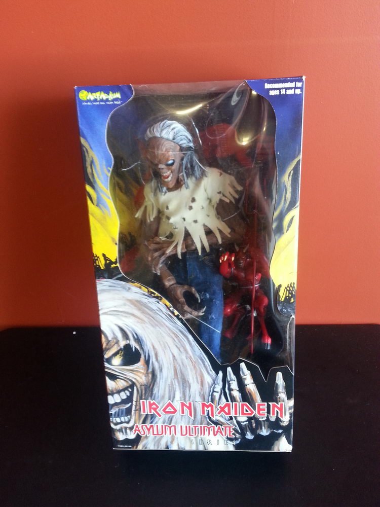 IRON MAIDEN ASYLUM ULTIMATE SERIES NOS ASYLUM INMATE