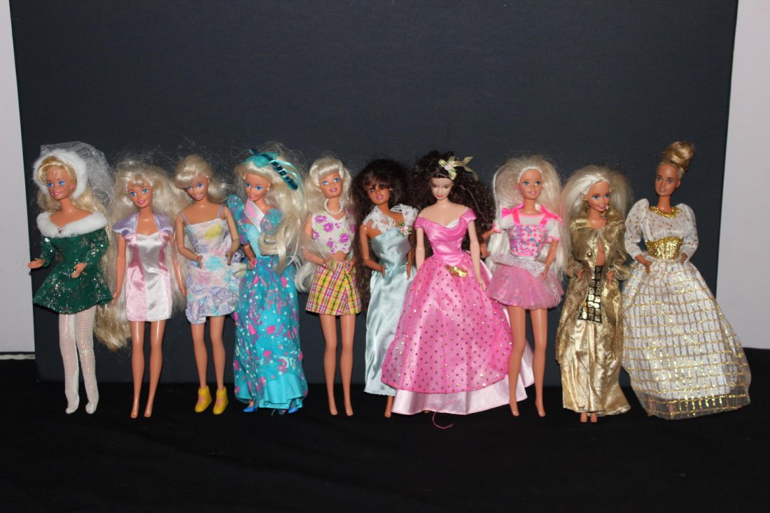 10 BEAUTIFUL BARBIES 1966 FULLY DRESSED - MALAYSIA AND: 10 BEAUTIFUL BARBIES 1966 FULLY DRESSED - MALAYSIA AND INDONESIA NEAR MINT