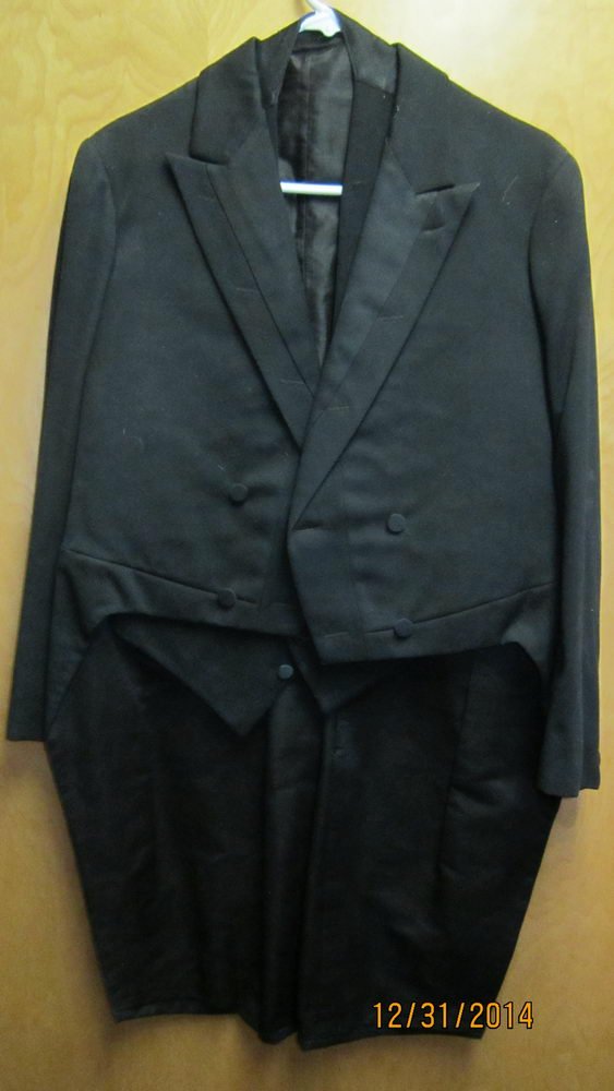 EARLY TUXEDO WITH TAIL AND VEST - FROM J.F. WALTERS -: EARLY TUXEDO WITH TAIL AND VEST - FROM J.F. WALTERS - AMSTERDAM, NEW YORK. - EXC. COND