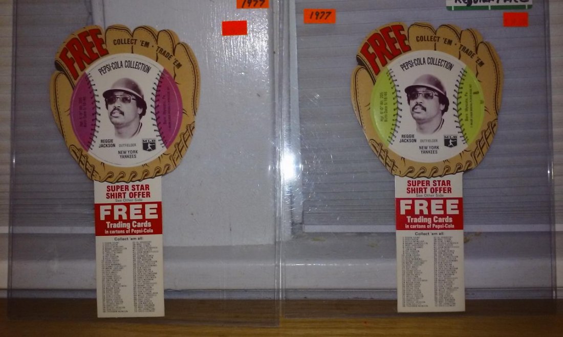 Very rare 1977 Reggie Jackson Pepsi collection: Very rare 1977 Reggie Jackson Pepsi collection unpunched paper gloves two diff ones
