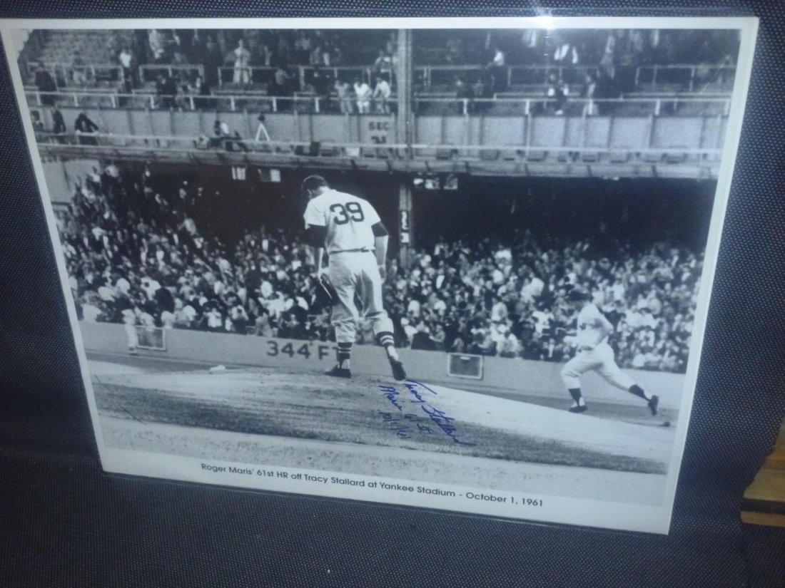 Nice lot of 50 large frameable Tracy stallard: Nice lot of 50 large frameable Tracy stallard autographed photos depicting Roger Maris hitting his 61st home run