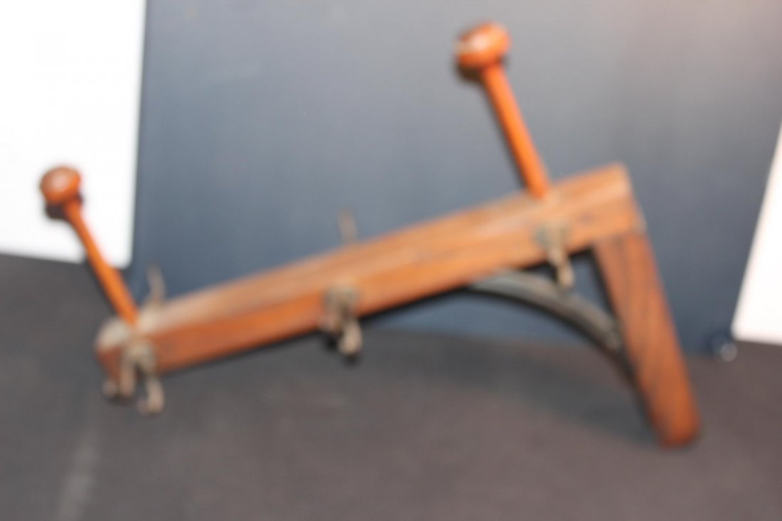 MOST UNUSUAL MISSION STYLE WALL HANDING HAT & COAT POST: MOST UNUSUAL MISSION STYLE WALL HANDING HAT & COAT POST VERY UNIQUE SOLID OAK - 6 HOOKS - 2 HAT RACKS 18" 15"