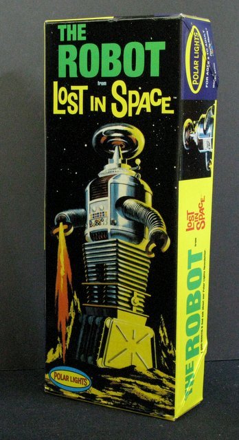 CLASSIC LOST IN SPACE B-9 ROBOT PLASTIC MODEL KIT Polar (1 of 2)
