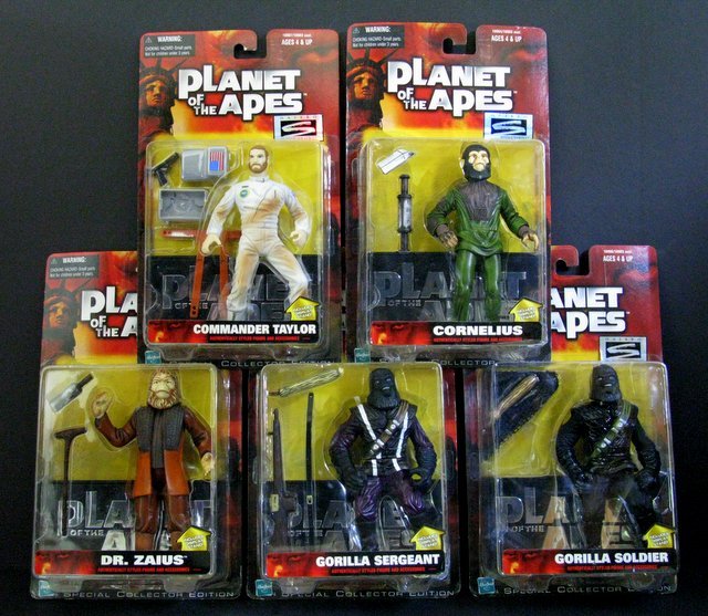 CLASSIC PLANET OF THE APES ACTION FIGURE LOT OF 5: CLASSIC PLANET OF THE APES ACTION FIGURE LOT OF 5 Hasbro, 1999. Includes Astronaut Taylor, Cornelius, Dr. Zaius, Gorilla Sergeant, and Gorilla Soldier. All 6" tall, including accessories & display bas