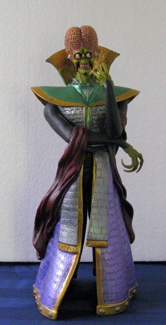 MARS ATTACKS - MARTIAN RULER PAINTED MODEL FIGURE (1 of 8)