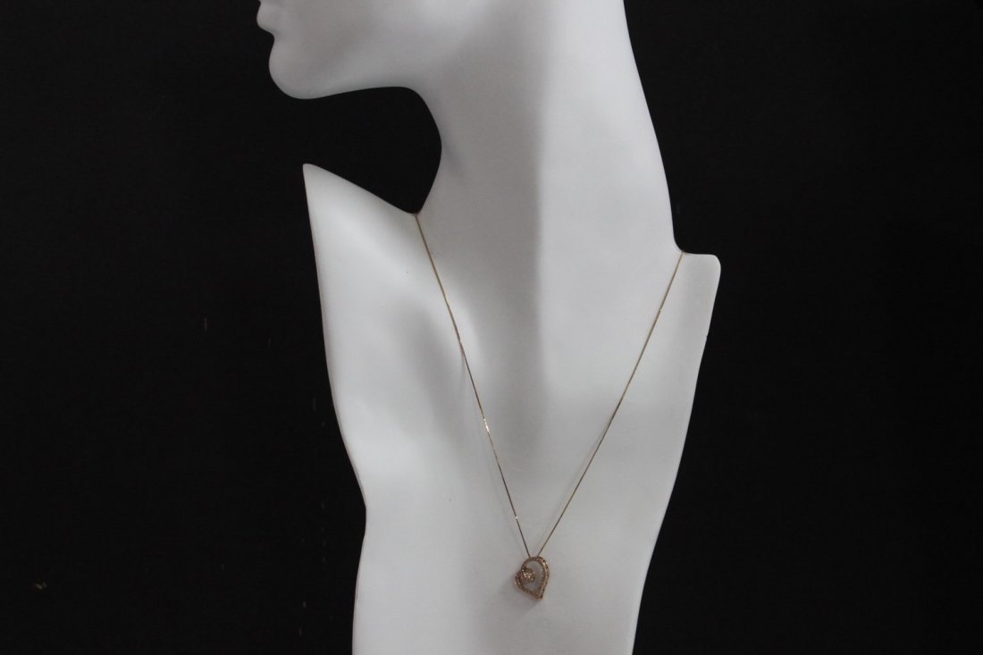 10K ROSE GOLD DIAMOND HEART PENDANT FEATURES (1 of 4)