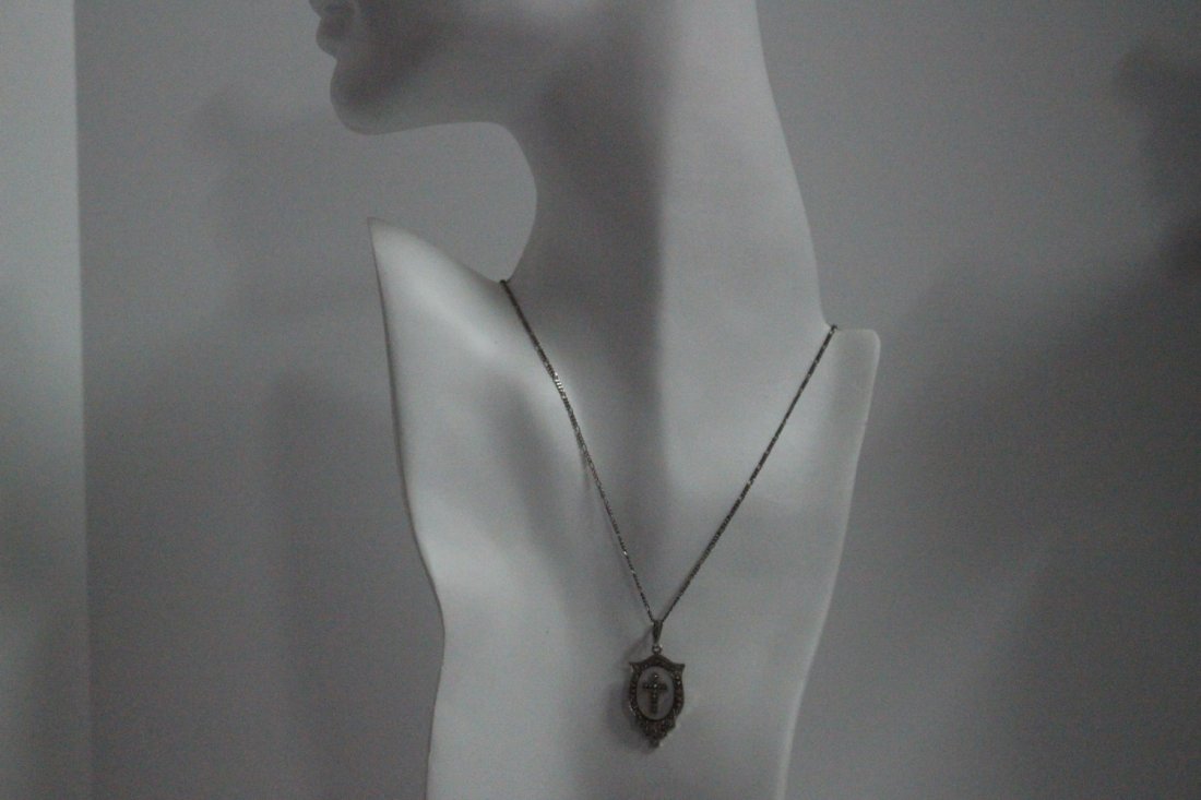 STERLING SILVER MOTHER OF PEARL & MARCASITE CROSS: STERLING SILVER MOTHER OF PEARL & MARCASITE CROSS PENDANT NECKLACE 22"