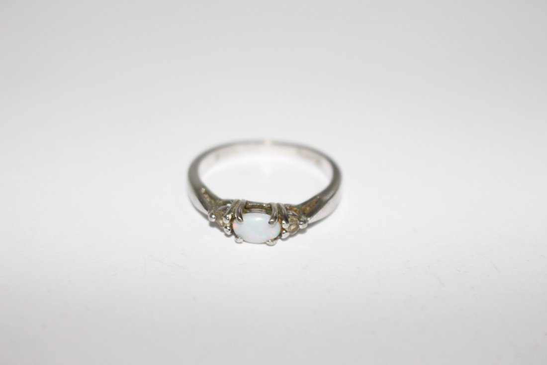 OPAL STERLING SILVER RING FEAT SOLITAIRE OVAL OPAL IN (1 of 3)