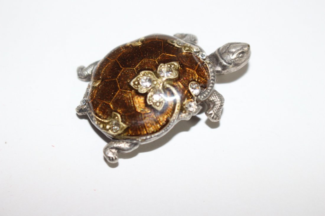 UNIQUE DESIGN STERLING SILVER ENAMEL SHELL TURTLE (1 of 6)